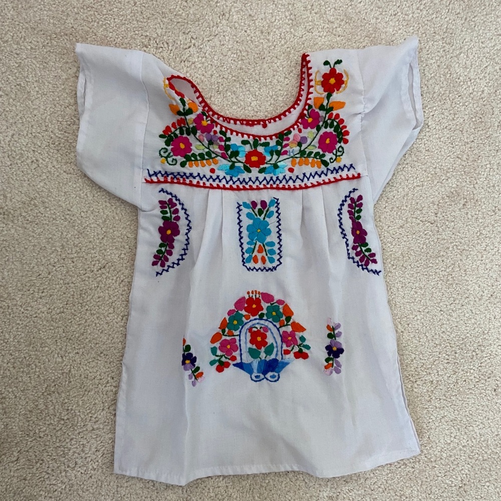 Girls’ embroidered top